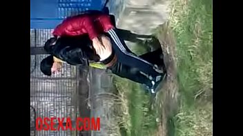 Трахнул молоденькую узбечку за гаражами