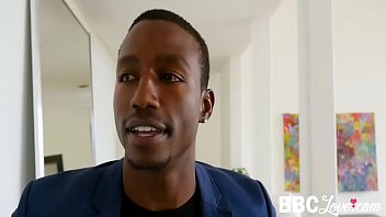 Блядская Нина Hartley трахается с черным жеребцом