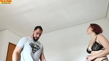 Холостая баба захотела большой стояк соседа